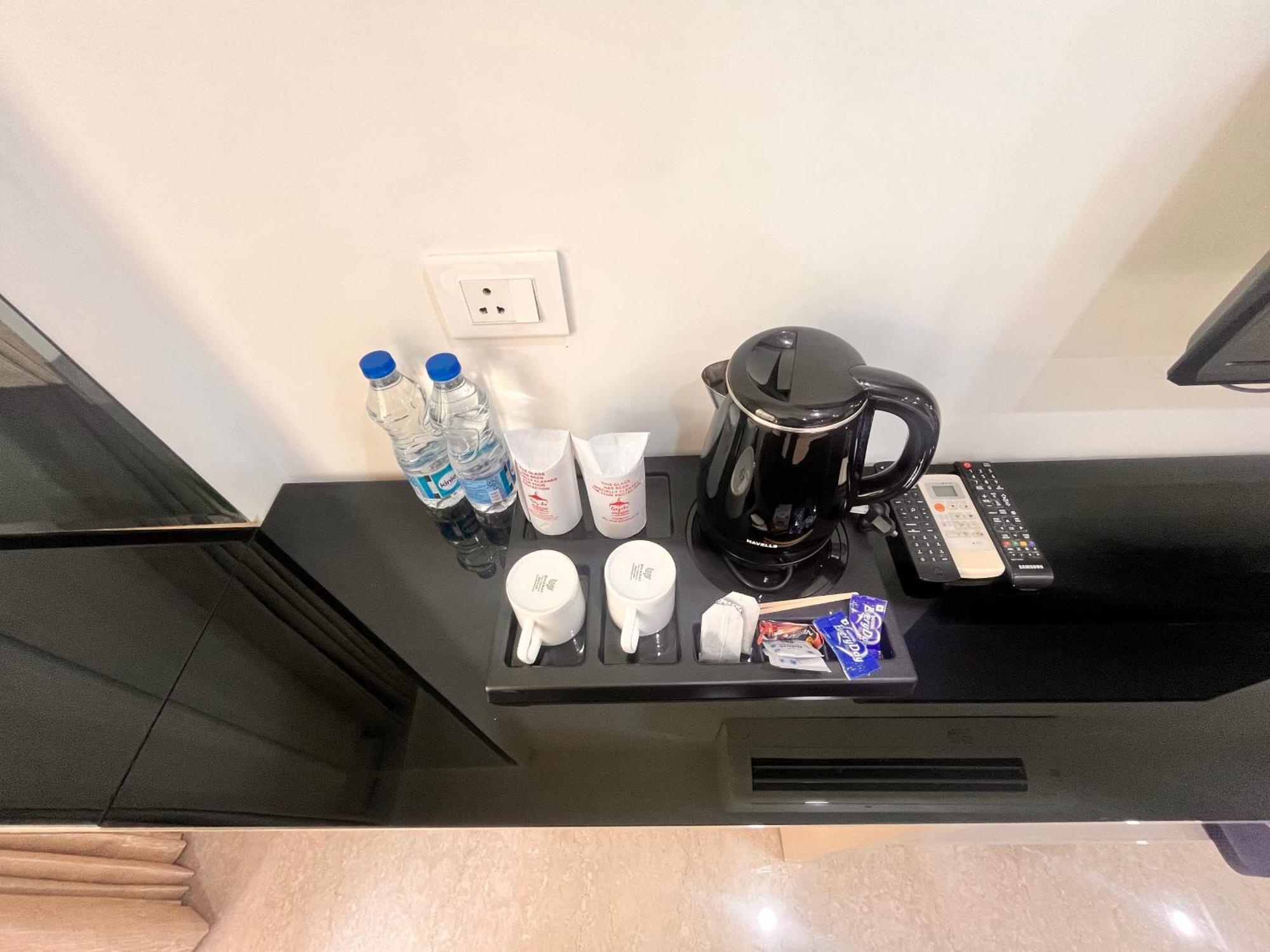 Gazebo Inn & Suites Medanta Gurgaon Zewnętrze zdjęcie